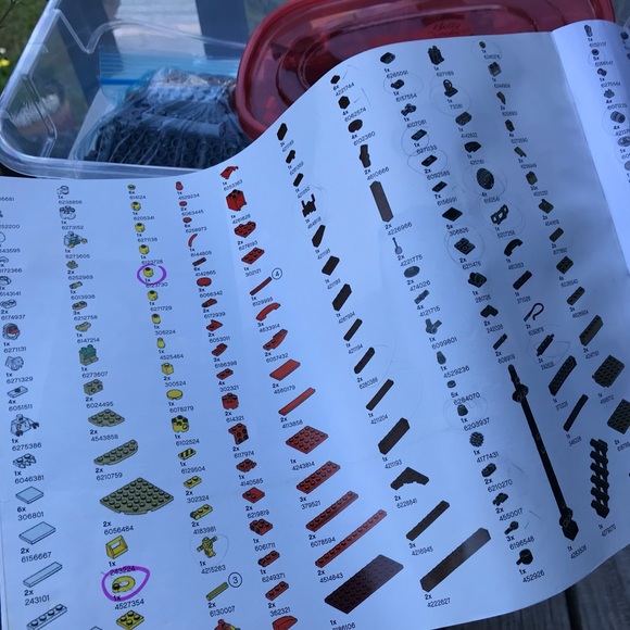 LEGO Hidden Side 70422 Shrimp Shack Attack Building Block Set *Missing One Leaf - Picture 16 of 16